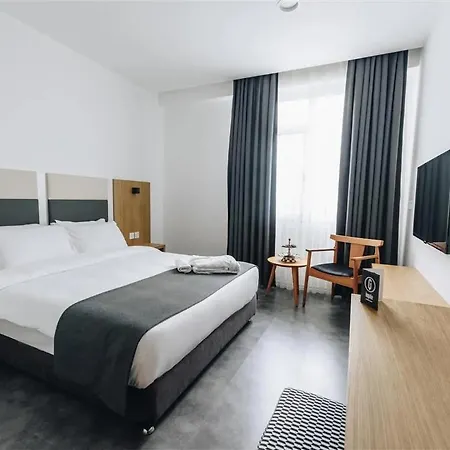 호텔 Karpaz Suites 3*